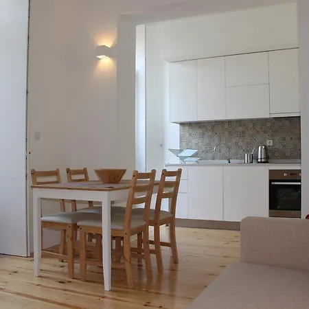 Cl Fernandes Tomás I * Oporto